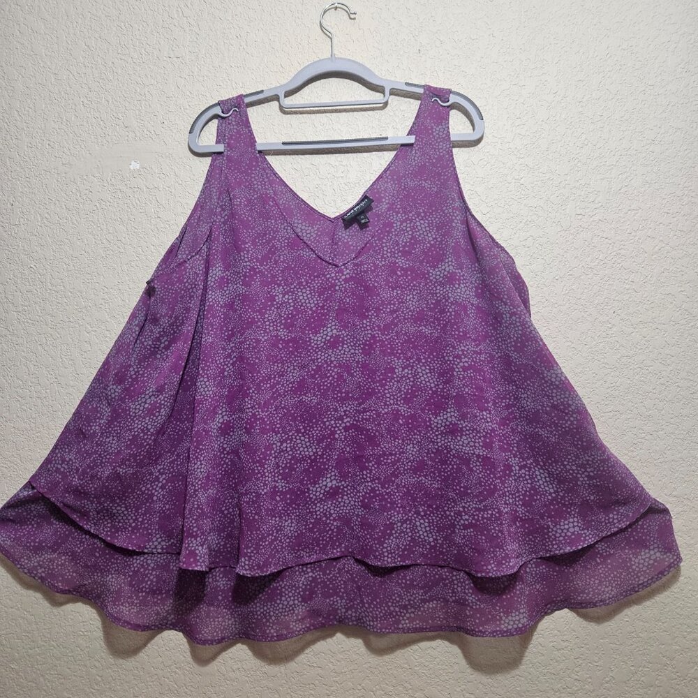 Fluttery Tanktop - Picture 2 of 7